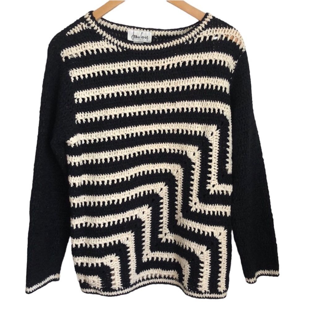 Joan Vass knitted long sleeve blouse black and white zig zag crochet size Medium